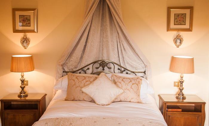 Plas Tan-Yr-Allt Historic Country House